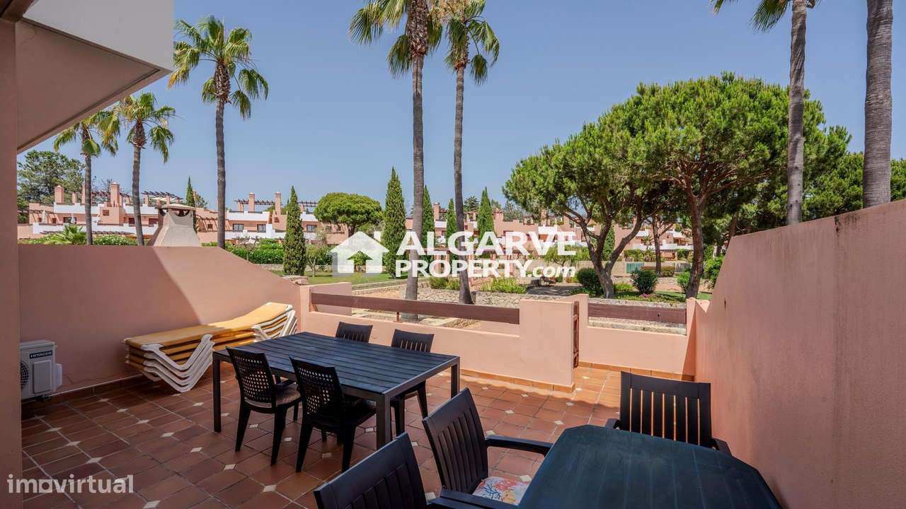 Moradia V4 junto ao Campo de Golfe da Vila Sol, Algarve-15