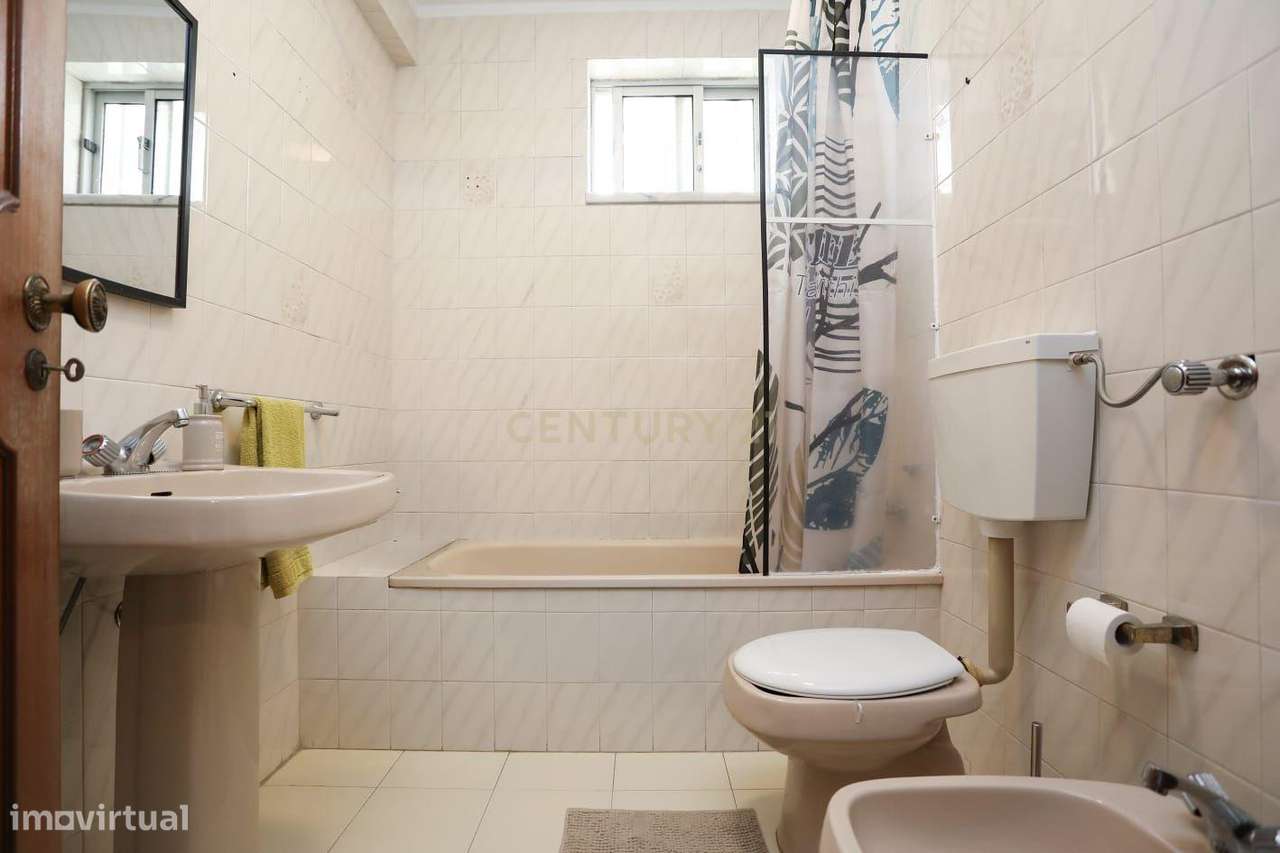 Apartamento T2 em Montijo com Vista para a Cidade-6