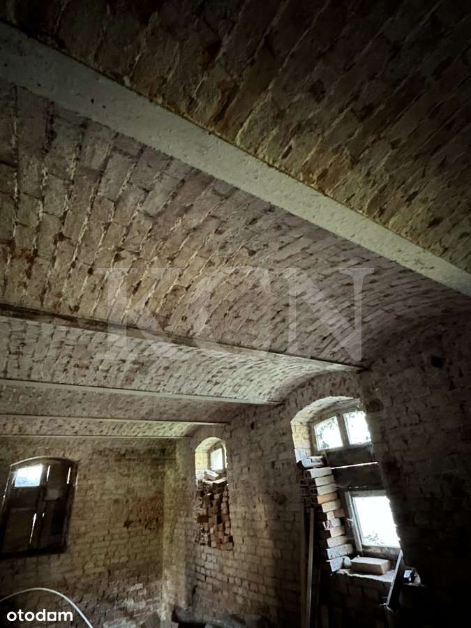 Połówka  domu a w nim 2 samodzielne mieszkania-19