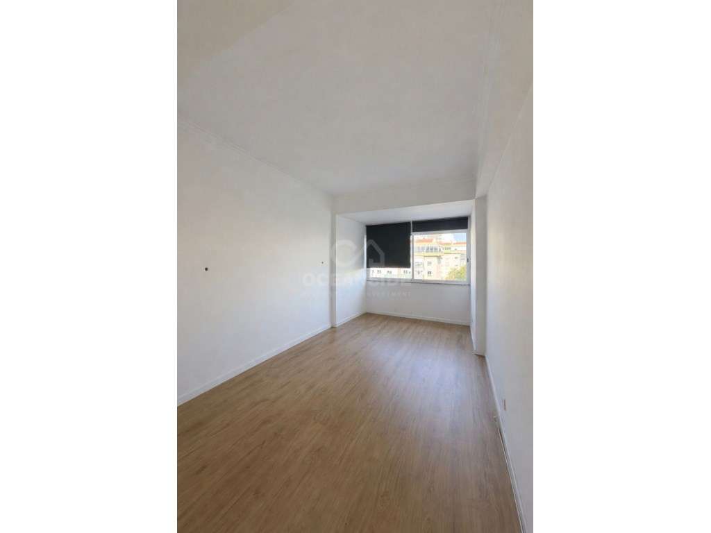 Apartamento T2, remodelado - Quinta das Palmeiras - Grande imagem: 5/7