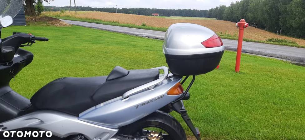 Yamaha Tmax - 19