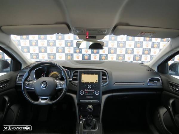 Renault Mégane Sport Tourer - 12