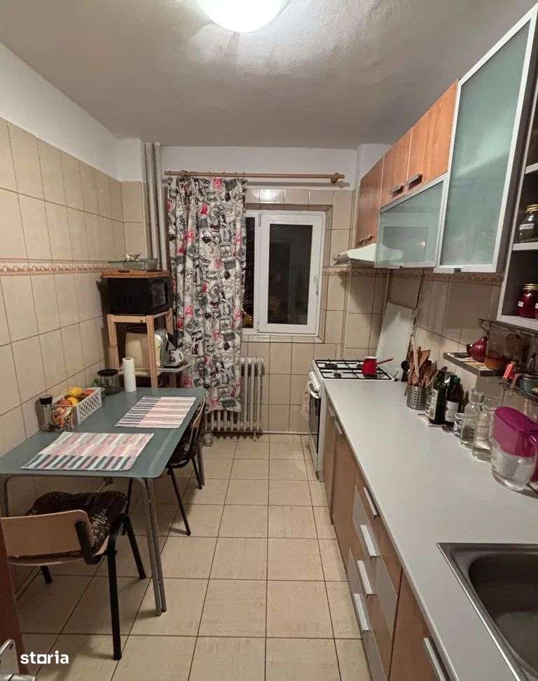 APARTAMENT 2 CAMERE DECOMANDAT BLOC 1980 METROU GORJULUI-3