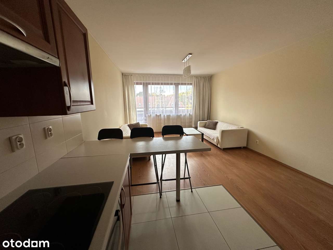 Sprzedam mieszkanie 3 pok. + miejsce parking. Wrocław ul. Zwycięska-0