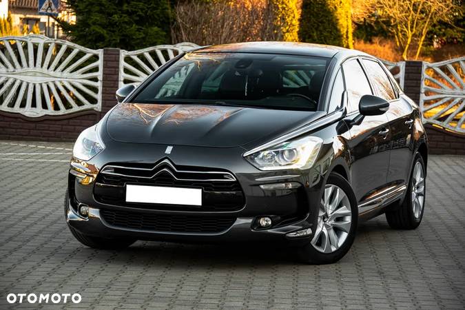 DS Automobiles DS 5 - 17