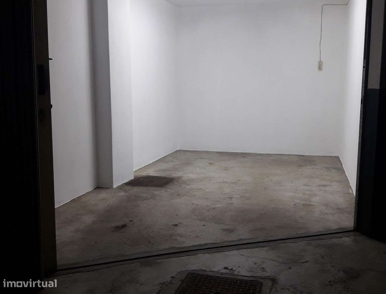 Apartamento T3 em Oliveira de Azeméis-35