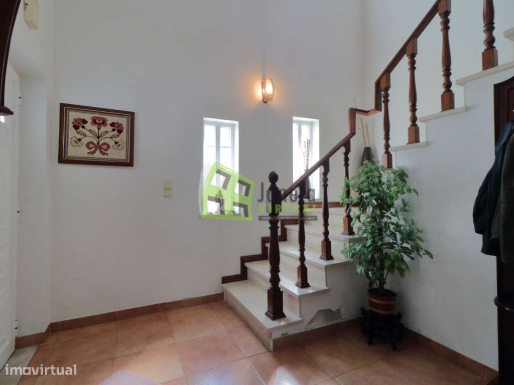 Moradia T4 com Quintal e Garagem - Quinta do Conde-8