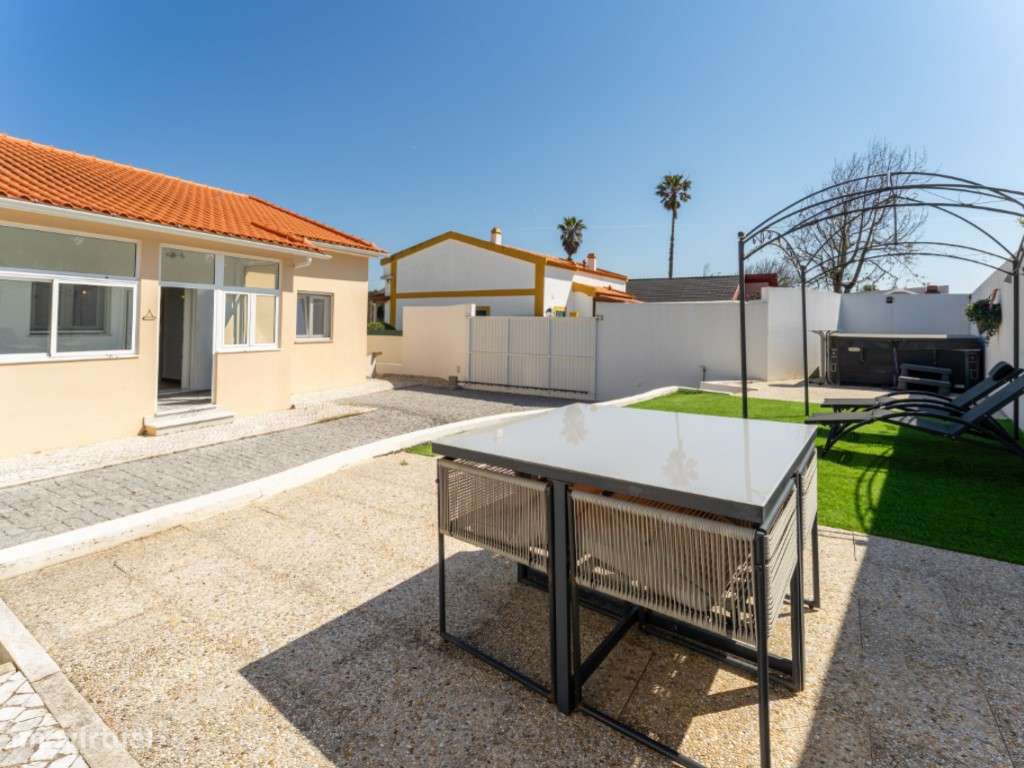 Moradia T3 com Terraço e Churrasqueira no Nadadouro-20