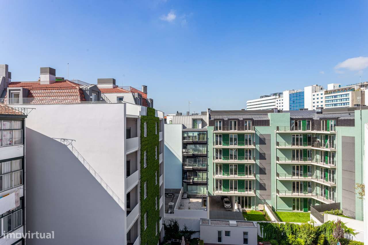 Furnished Apartment with terrace, parking and pool in Santo António - Grande imagem: 4/21