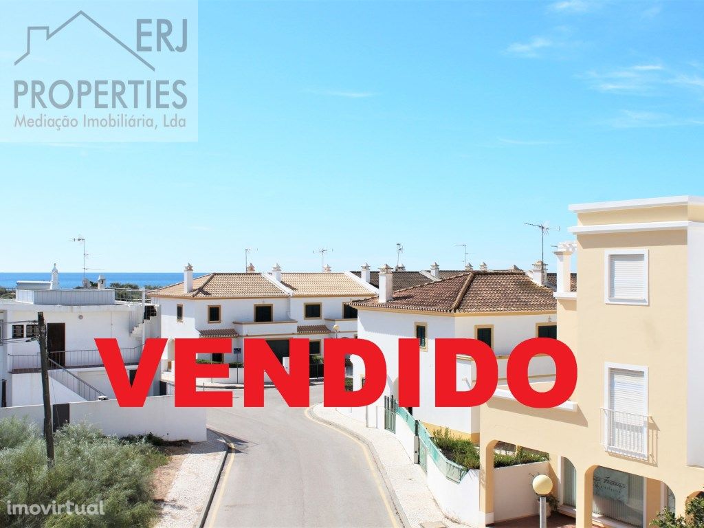 Apartamento T1 + 1 a 150m da praia da Altura