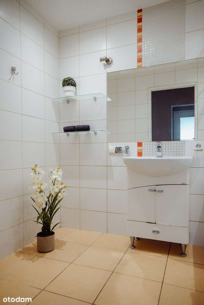 Zgierski Unikat: 2 mieszkania za jednymi drzwiami!-5