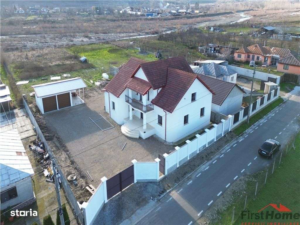 Vila deosebita Parter + Mansarda de vanzare in Odobesti - Imagine principală: 3/20