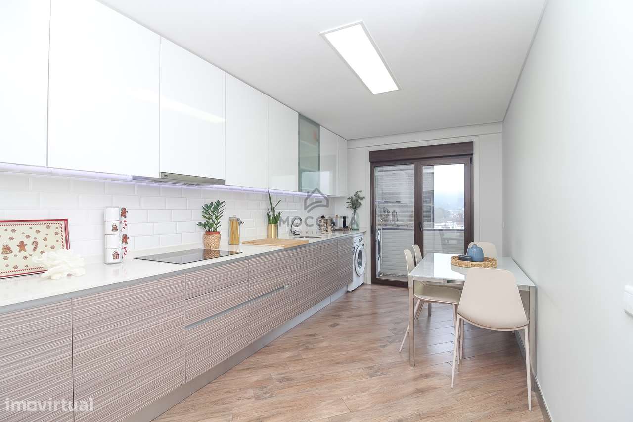 T3 Último Piso c/Terraço Edificio Camaleão- Valongo-13