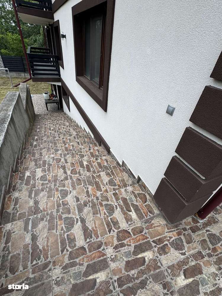 Casă Vila de vânzare - Imagine principală: 5/20