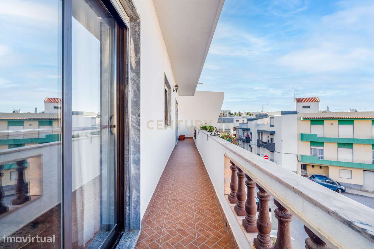 Apartamento T3 com Terraço Privativo e Garagem Box - Portimão - Grande imagem: 5/26
