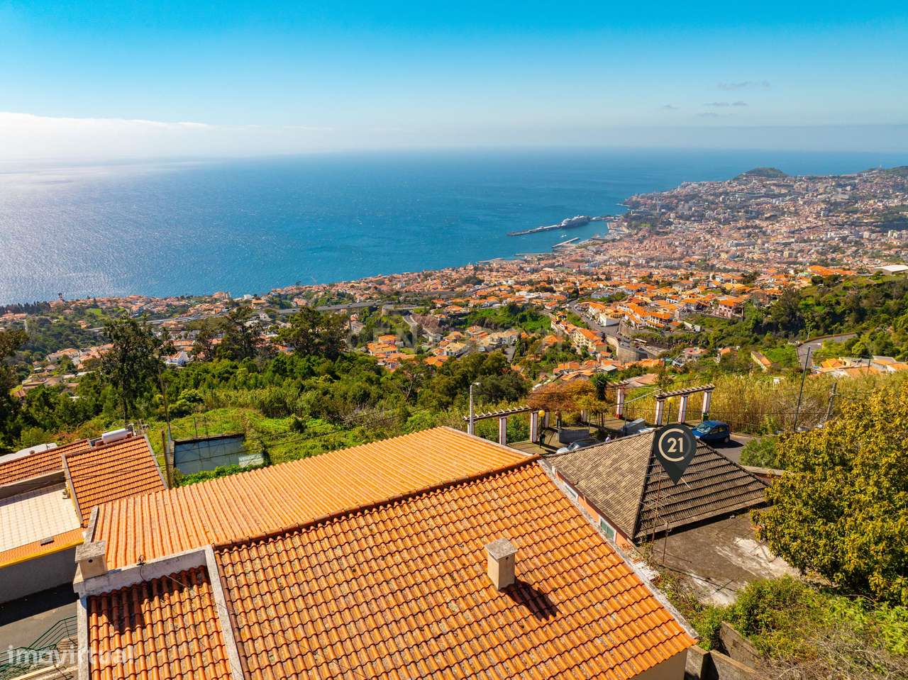 Moradia T3 Centenária em São Gonçalo com Vista sobre o Funchal-20