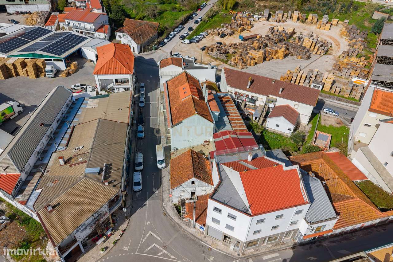 Moradia com Potencial de Reabilitação ou Projeto de Construção-6
