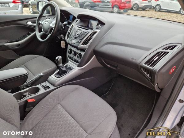 Ford Focus 1.0 EcoBoost Ambiente - 19