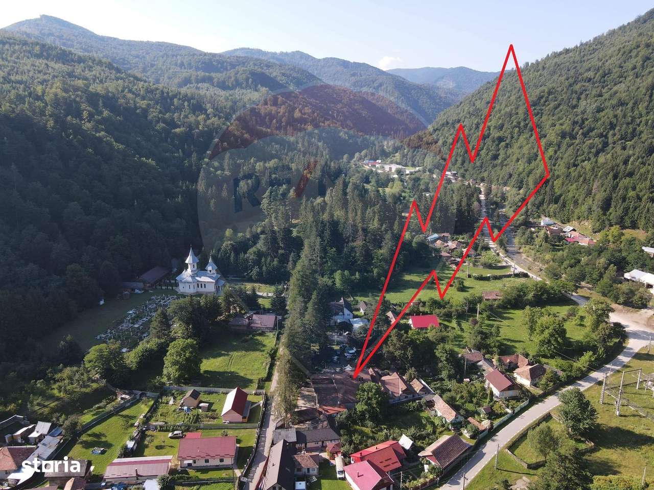 Afacere de vanzare: pensiune, sala de evenimente si restaurant - Imagine principală: 1/5