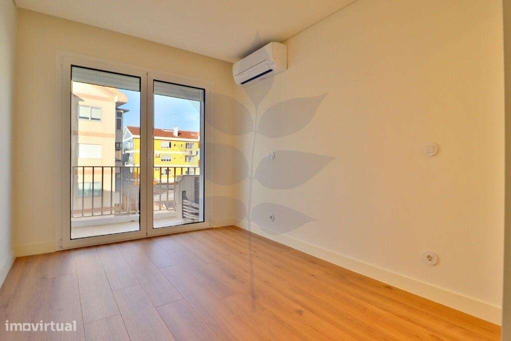 Apartamento T3 Totalmente Renovado no Centro da Cidade ✨-5