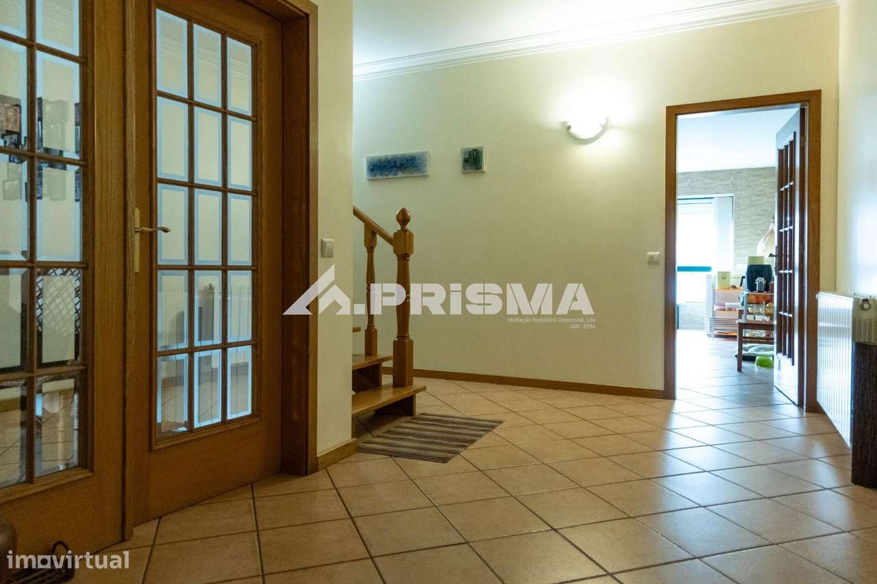 Duplex T3 com Terraço em Alcains – Casa Ideal para Quem Procura Espaço - Grande imagem: 4/60