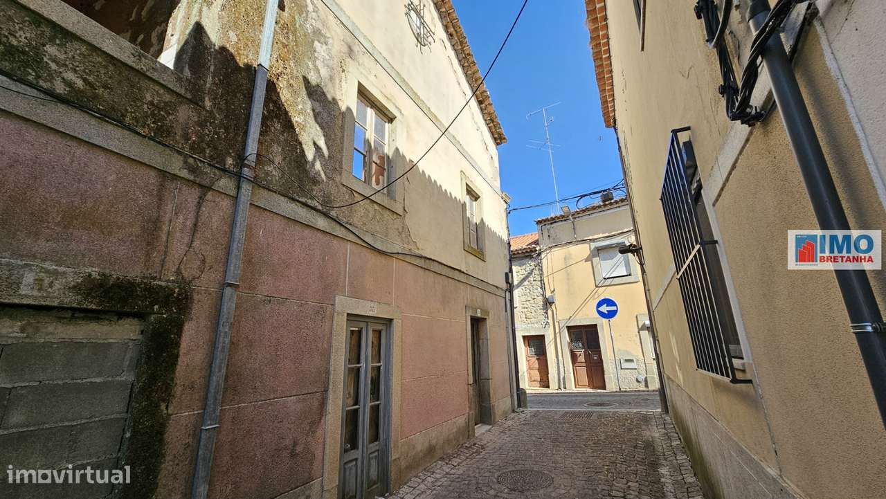 Moradia p/ Renovar em Alcains - Grande imagem: 2/13