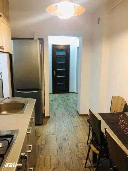 Apartament de închiriat - 2 camere 50mp - Imagine principală: 4/8