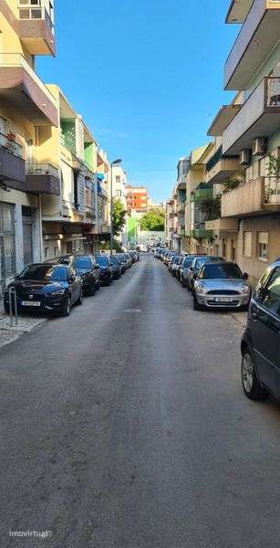 Garagem (Box) na Cova da Piedade (Almada) - Grande imagem: 4/9