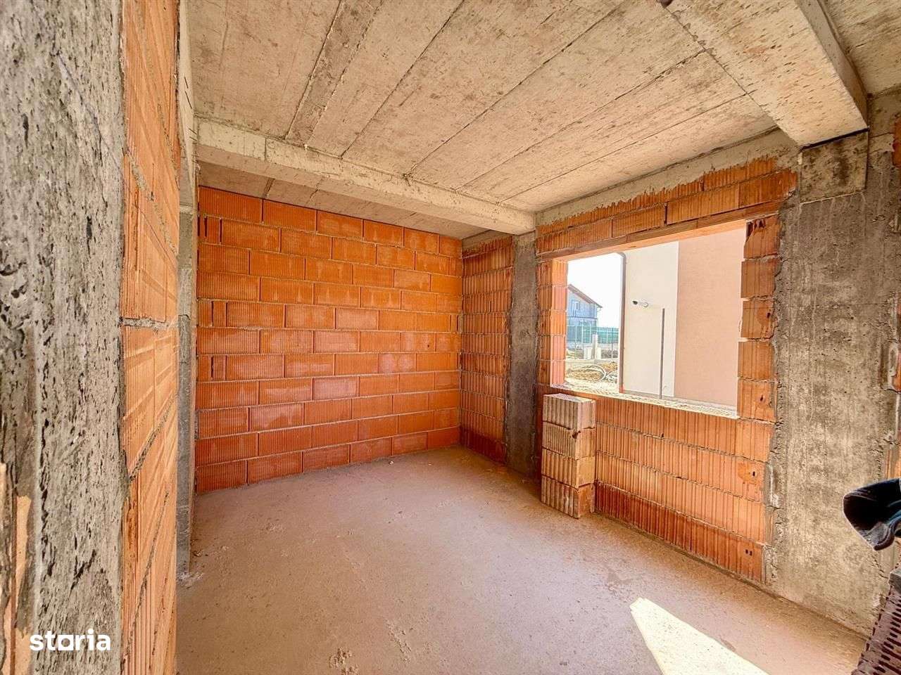 Casă de vânzare – zona linistita | 5 camere | teren 340 mp-14