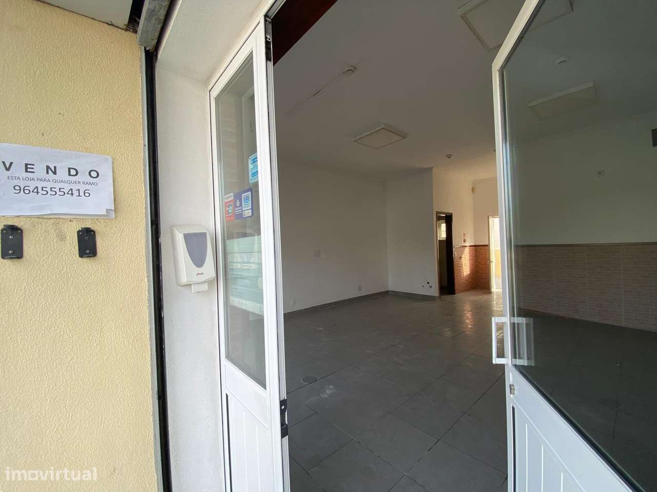 Loja/estúdio em banda - Grande imagem: 4/11