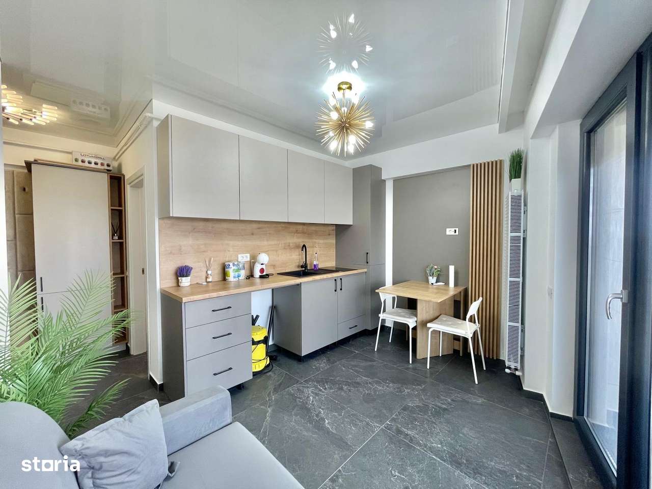 Apartament 2 camere de vanzare - Mamaia Nord, vedere la mare - Imagine principală: 3/19