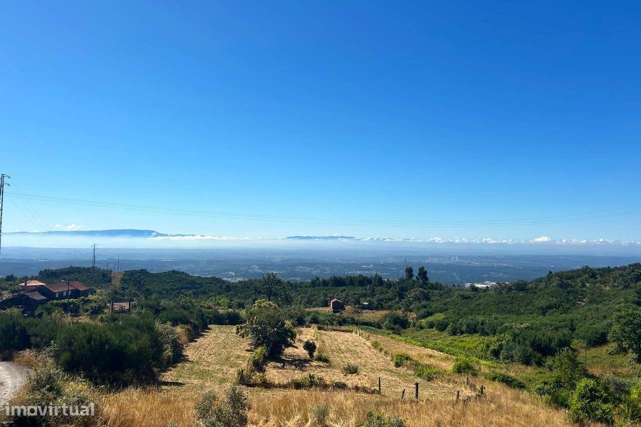 Moradia T3+2, Viseu, Tondela, Caparrosa e Silvares - Grande imagem: 4/37