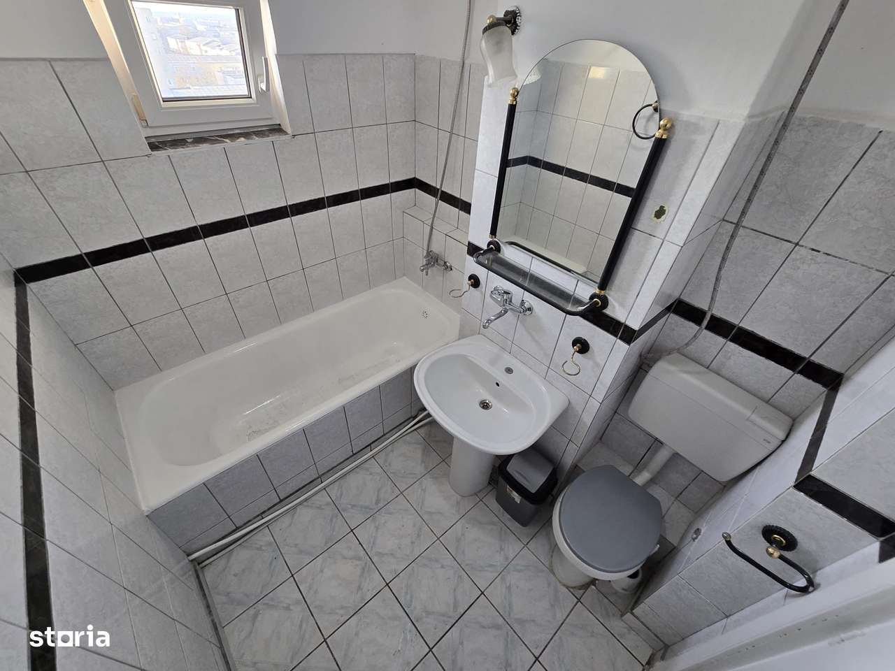 Apartament, 76 m², -10