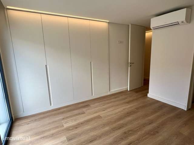 3 Apartamentos T2+1-19