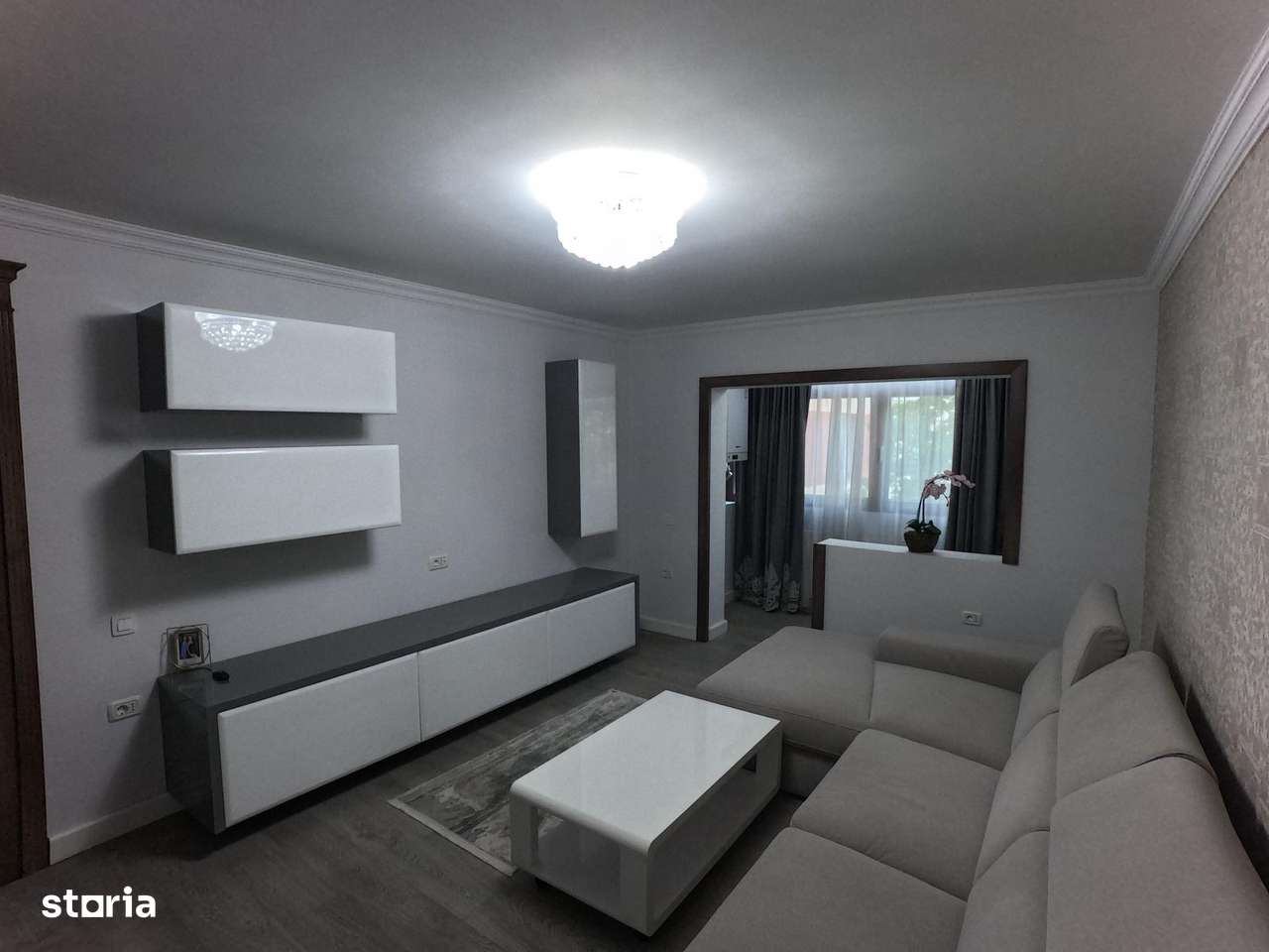Apartament 3 camere decomandat - Imagine principală: 1/10
