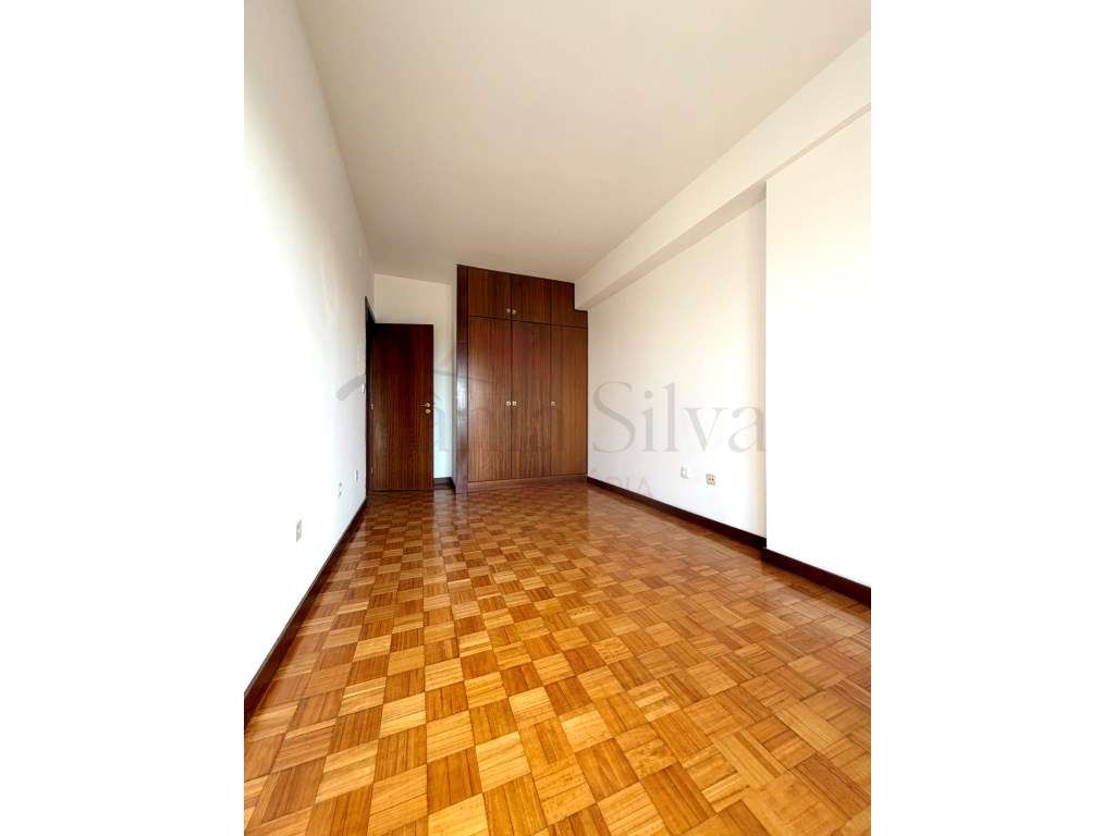 Apartamento T2 Mafamude e Vilar do Paraíso - Vila Nova de Gaia-10