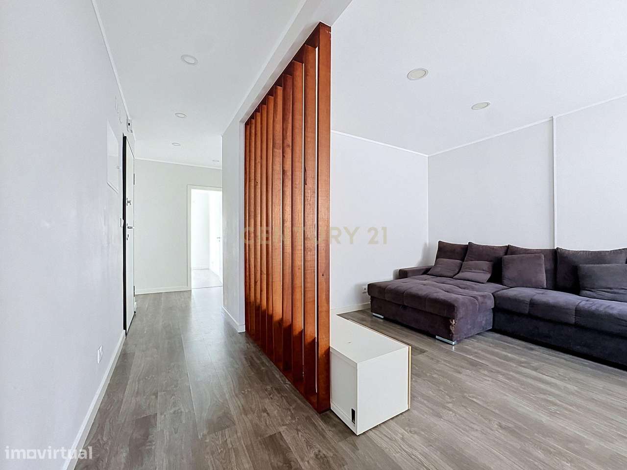 Apart. T3 remodelado em Paio Pires-7