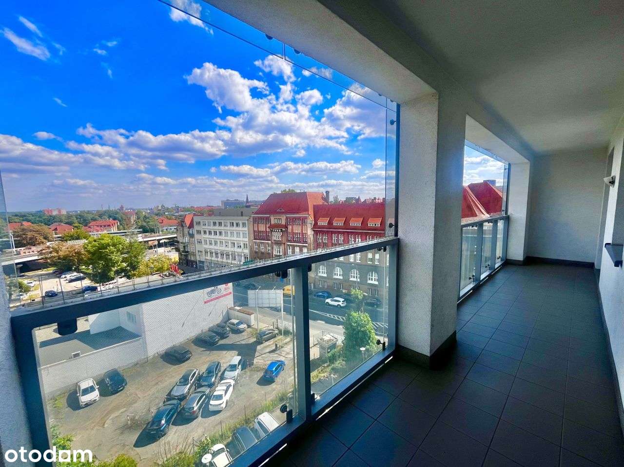 Doskonała inwestycja 2 pokoje i kuchnia, ogromna loggia CENTRUM MIASTA - Pełny obrazek: 2/18