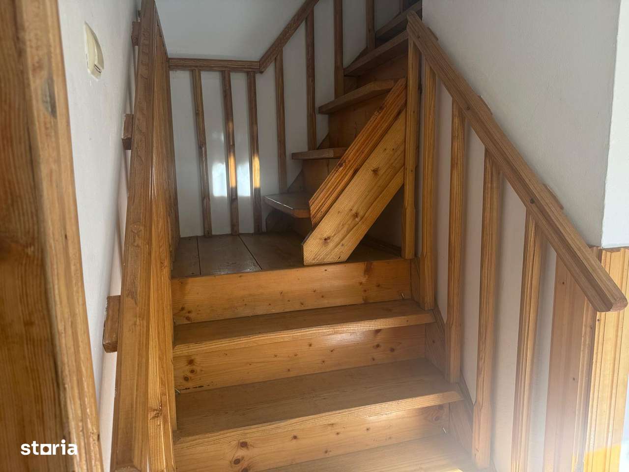 Vanzare casa de vacanta, 2 corpuri, 5 camere, Bezdead, Dambovita-13