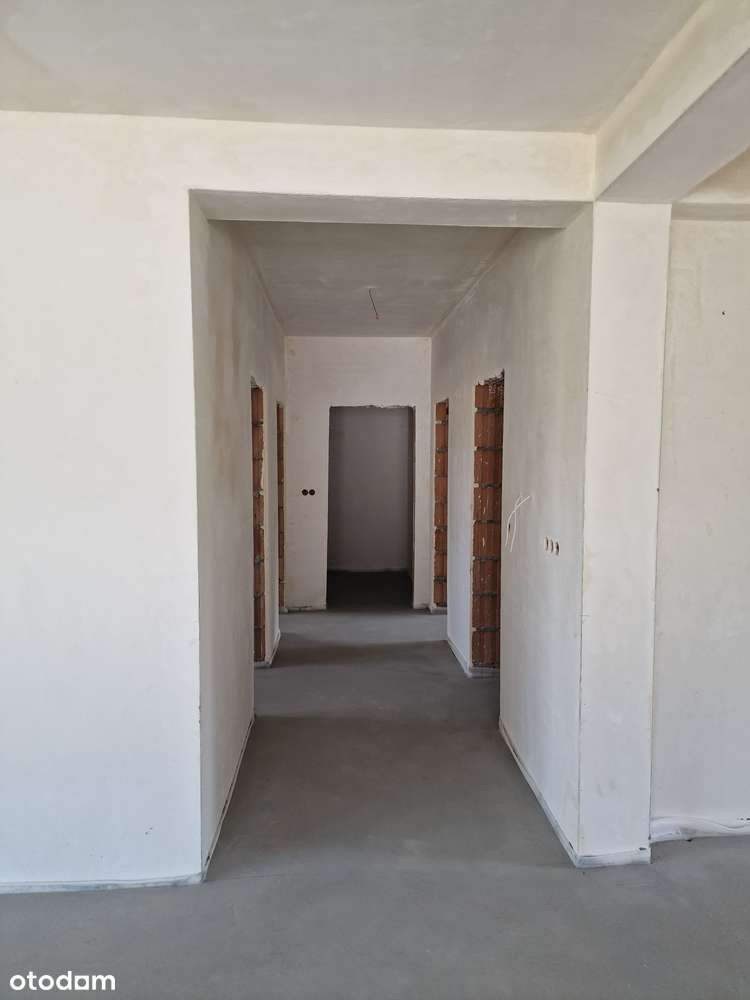 Nowoczesny Dom  z Wiatą Garażową-14