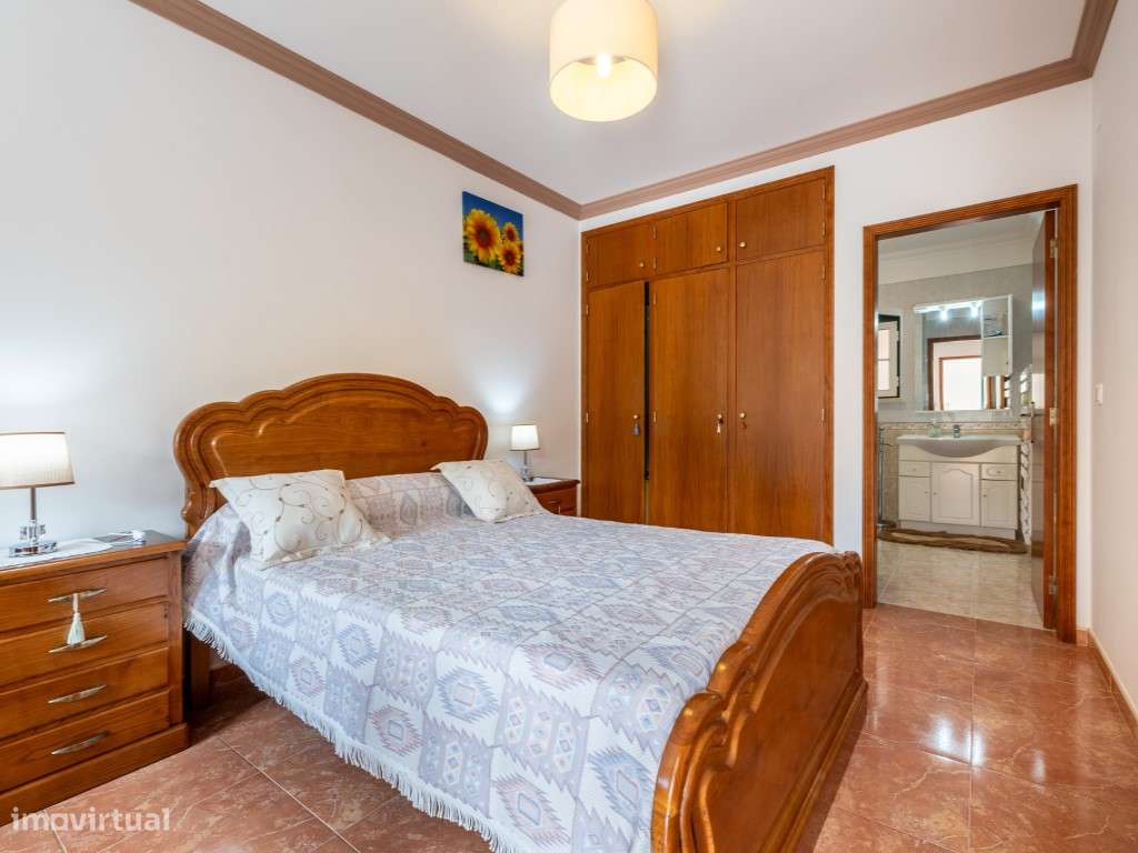 Magnífica Moradia Térrea T3+2 de estilo tradicional com terreno de ...-24