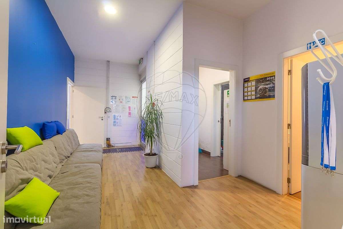 Armazém  para arrendamento - Grande imagem: 4/14