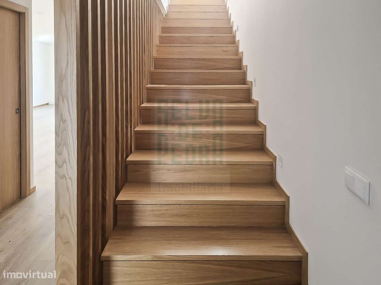 Moradia de 3 frentes V4 Famalicão-17