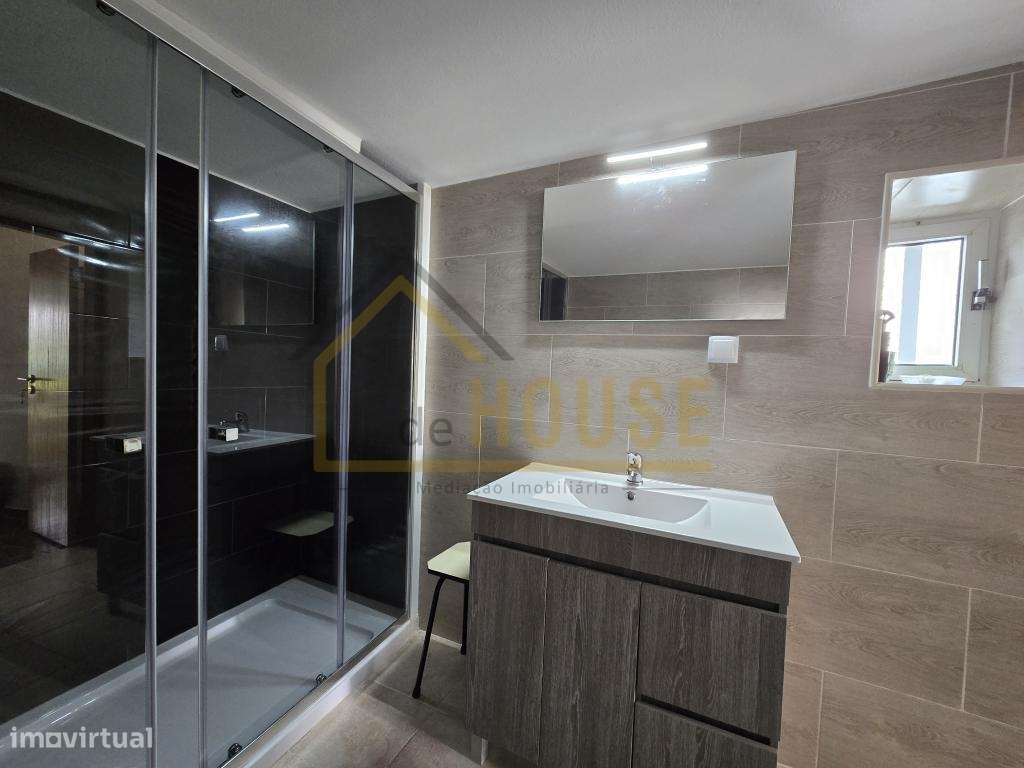 Andar Moradia Térrea T1+1, perto Lourinhã-11