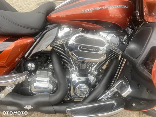 Harley-Davidson Touring Road Glide - 16