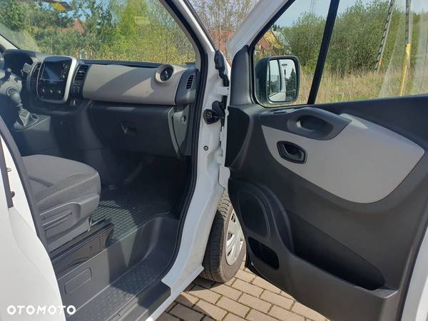 Renault Trafic Grand SpaceClass 1.6 dCi - 9