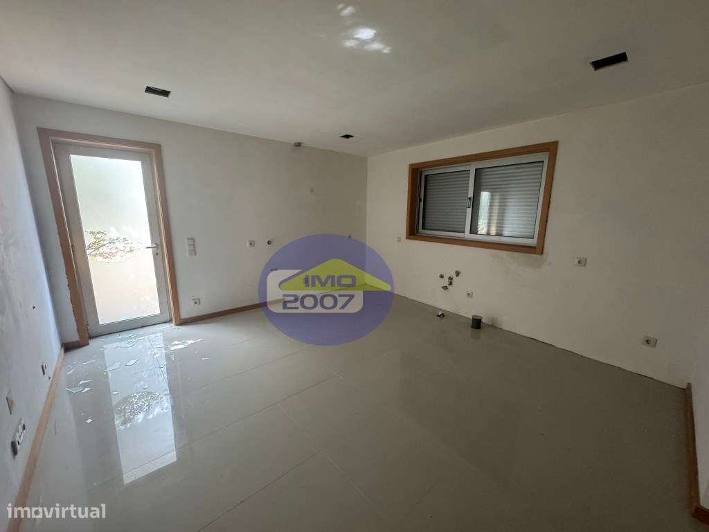 Moradia em Mozelos com Piscina - Grande imagem: 4/47