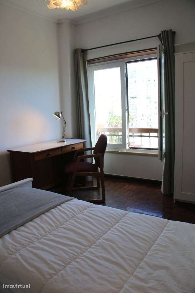 T4 (T5) , Vistas, 2 Elevadores - Centro Carnaxide-26