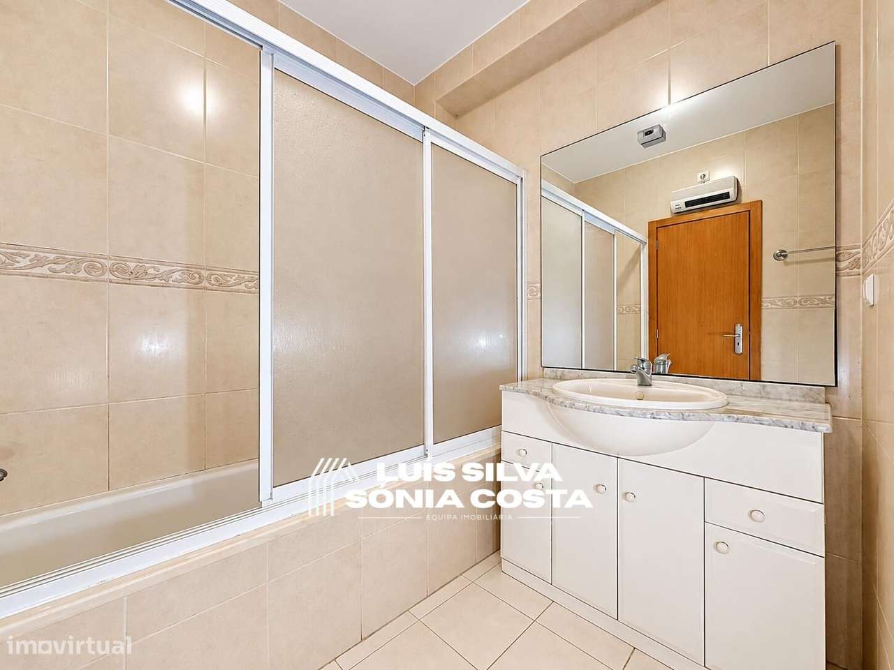 Apartamento Duplex c/ 192m2, Generosa Garagem, Varanda, Elevador -...-24