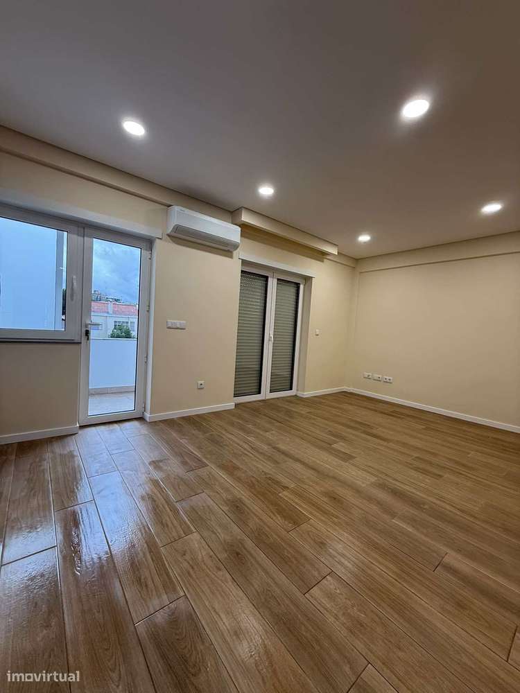 Apartamento T3 remodelado centro da Cidade - APA3170/26 - Grande imagem: 2/5